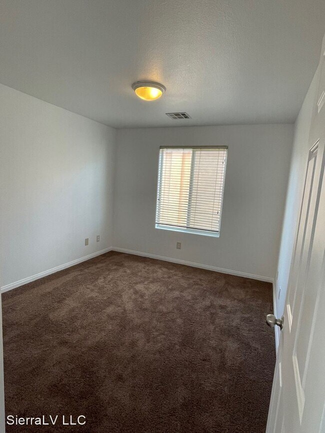 Building Photo - 4 br, 2.5 bath House - 9029 Victor Creek Ave.