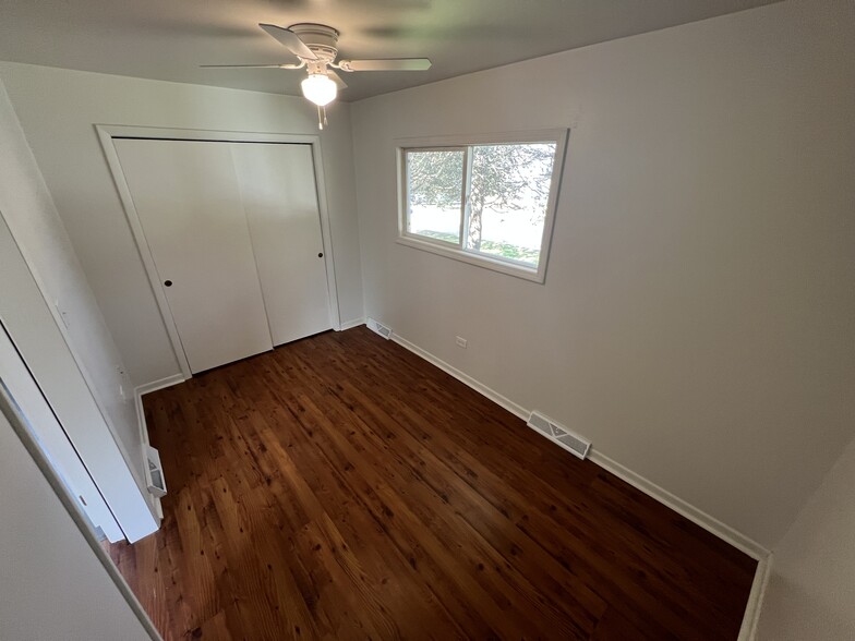 Bedroom - 623 Vincent Rd