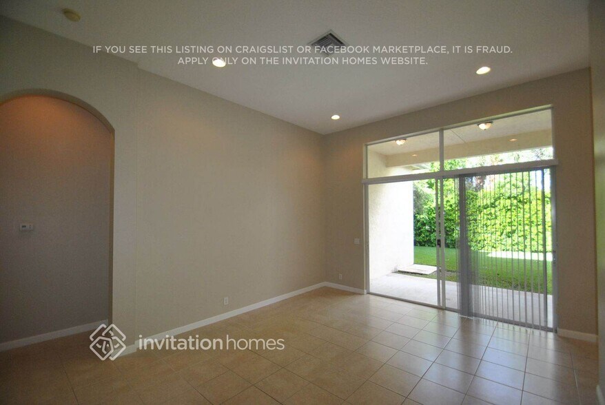 Building Photo - 6880 Houlton Cir