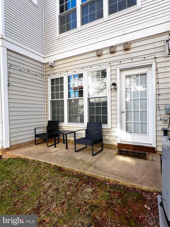 Building Photo - 45498 Whistling Terrace