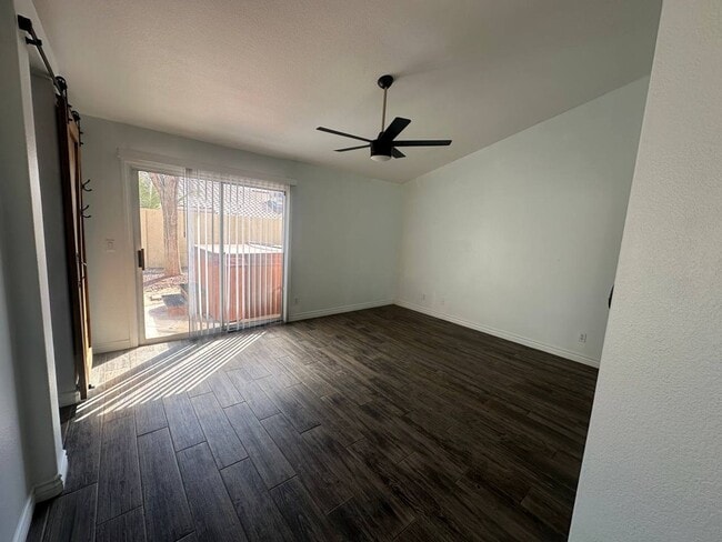 Building Photo - 3 BEDROOM SINGLE STORY HOME WITH ABOVE GROUND SPA!