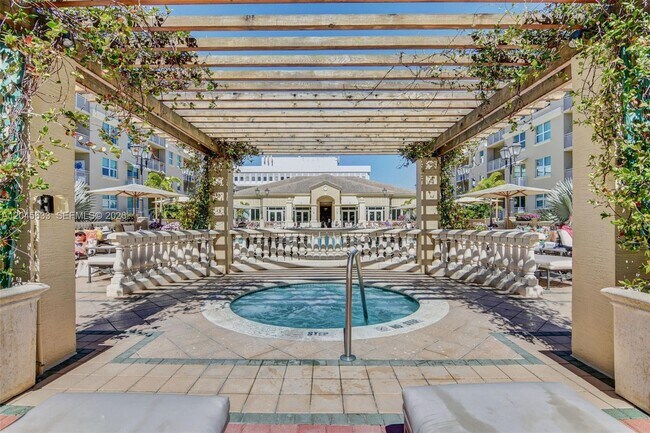 Building Photo - 99 SE Mizner Blvd