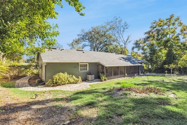 Building Photo - 116 Willow Ave