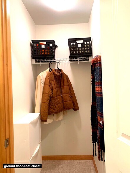 Building Photo - 3010B NE 137th St