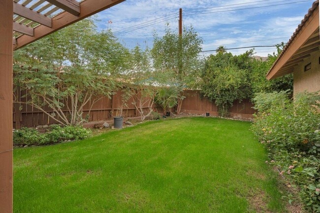 Building Photo - 53085 Avenida Obregon