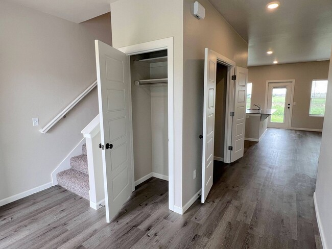 Building Photo - 7712 Westhall Pl