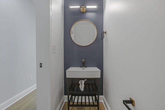 Building Photo - 961 Heyl Ave