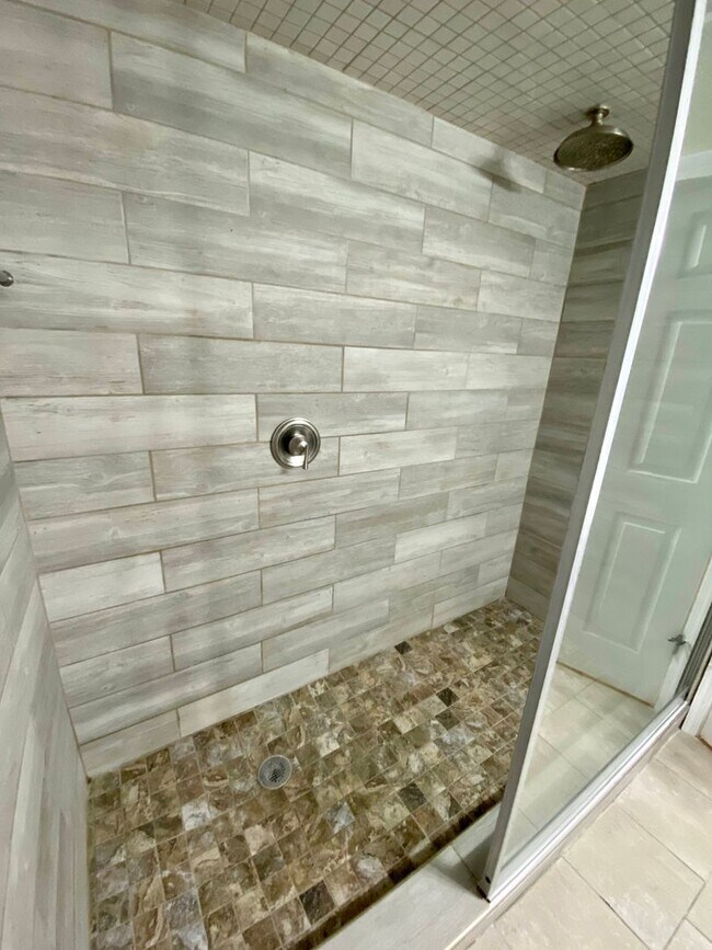 Building Photo - Cozy Basement Apartment – All Utilities Included, Private Entrance & Minutes from Purdue!
