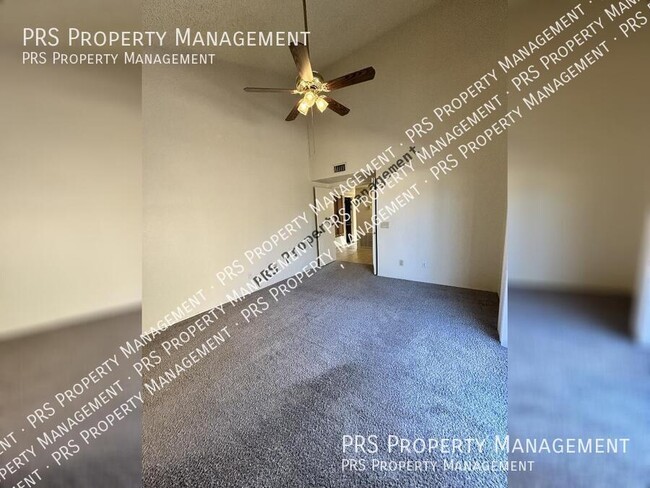 Building Photo - Single Story Phoenix Home Available Februa...