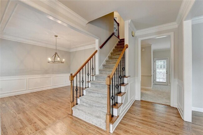 Building Photo - 10665 Wren Ridge Rd