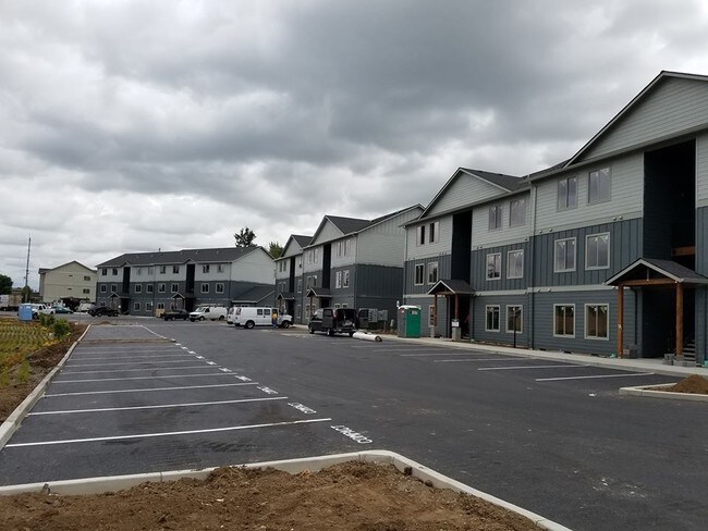 Building Photo - Hickory Hollow Apartments