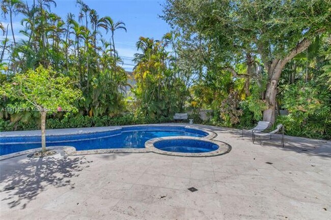 Building Photo - 5794 SW 76th Terrace