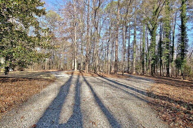 Building Photo - 175 Ridgeway Ct