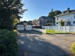 Building Photo - 409 Hoffman St