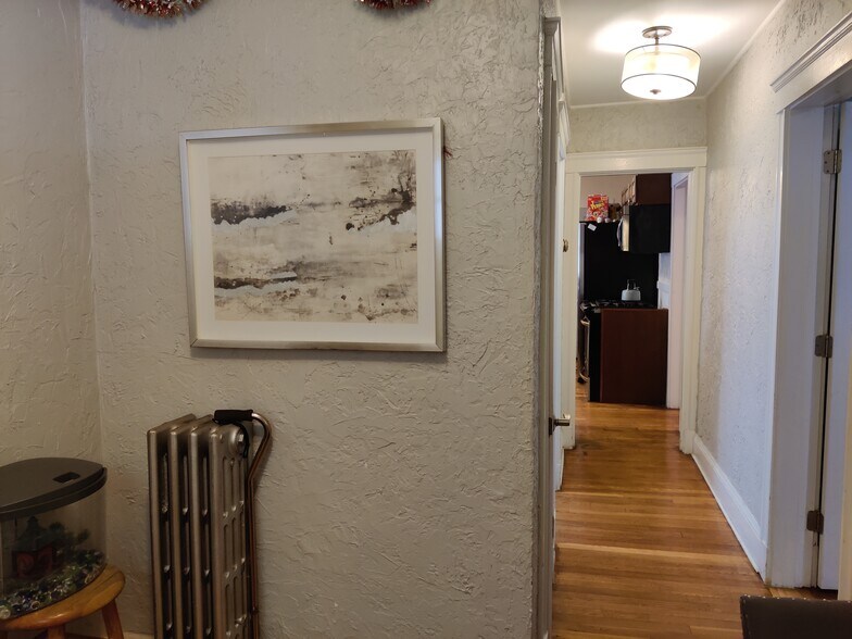 Building Photo - 62 Litchfield St