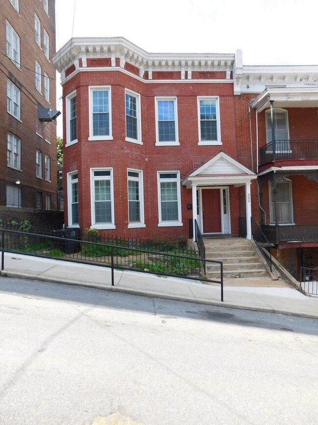 Primary Photo - 309 7th St