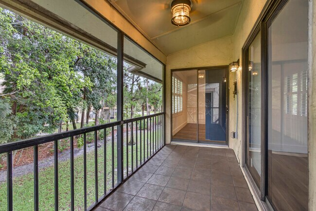 Building Photo - 13085 Belhaven Ct