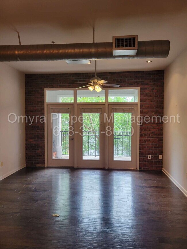 Building Photo - Beautiful Condo in Inman Park!
