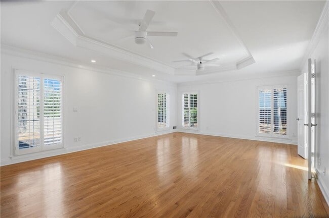 Building Photo - 1190 W Paces Ferry Rd NW