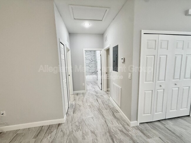 Building Photo - 336 Caen Ct