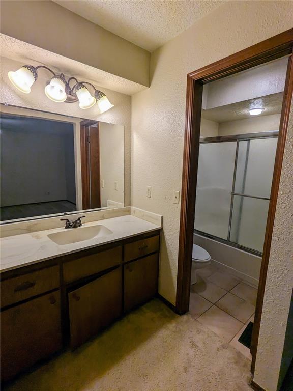 Building Photo - 2116 Oakvista Cir