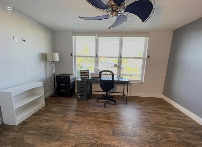 Building Photo - 3175 NE 48th Ct