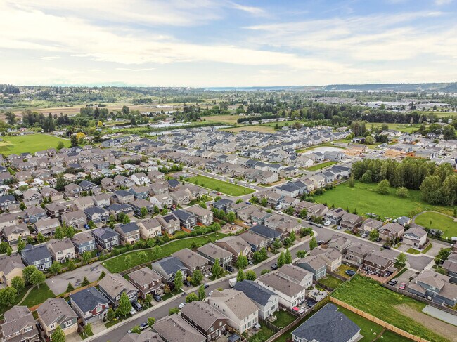 Building Photo - 1124 27th St NW