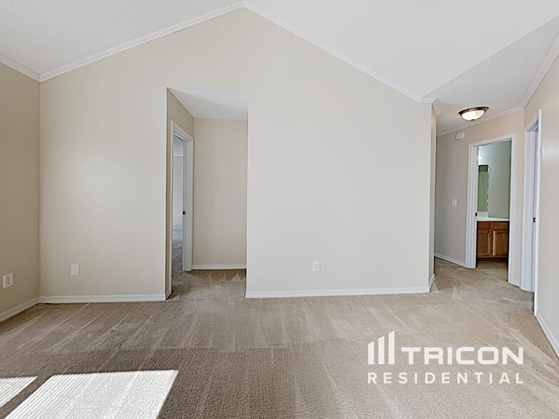 Building Photo - 2627 5 Forks Ct