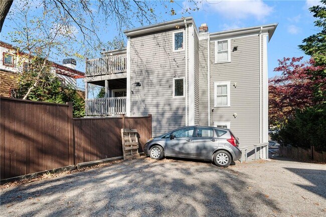 Building Photo - 45 Olney St