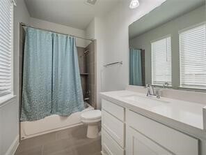 Building Photo - 3703 Canyon Dr