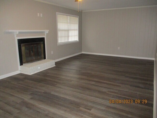 Building Photo - Nice 3Bedroom Ranch in South Augusta