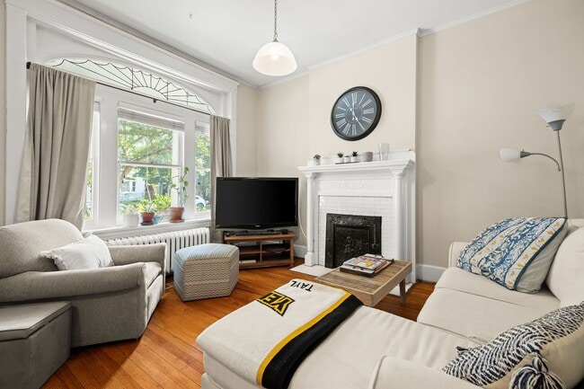 Building Photo - 1719 Hanover Ave