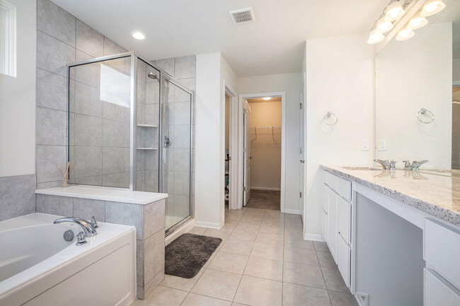 Building Photo - 2899 Dillon Dr