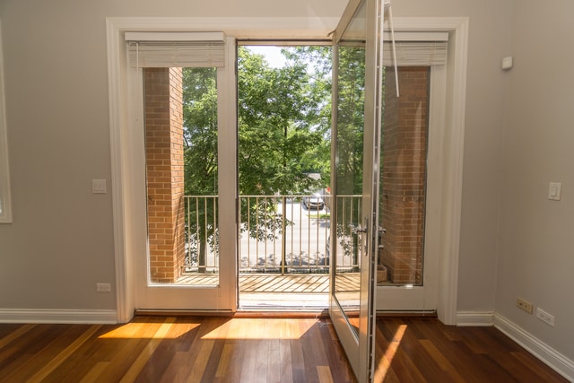 Building Photo - 3440 N Narragansett Ave