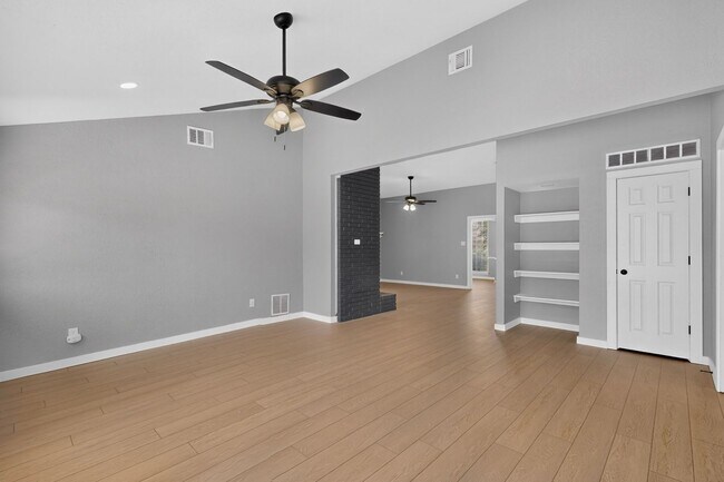 Building Photo - 3510 Amber Ave