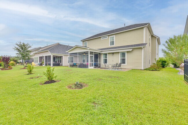 Building Photo - 1399 Berkshire Ave