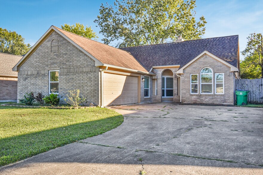 Primary Photo - 1236 Sagebrush St