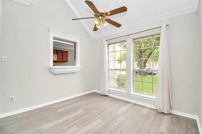 Building Photo - 14810 Cypress Ridge Dr