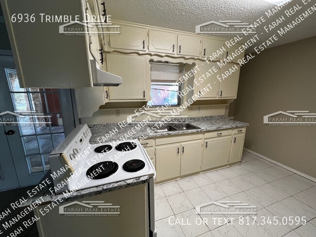 Building Photo - 6936 Trimble Dr