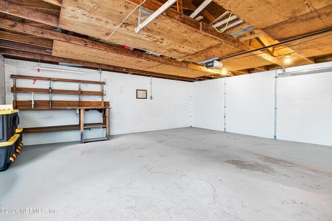 Building Photo - 1903 Dewey Pl