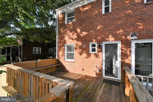Building Photo - 41 Underwood Pl