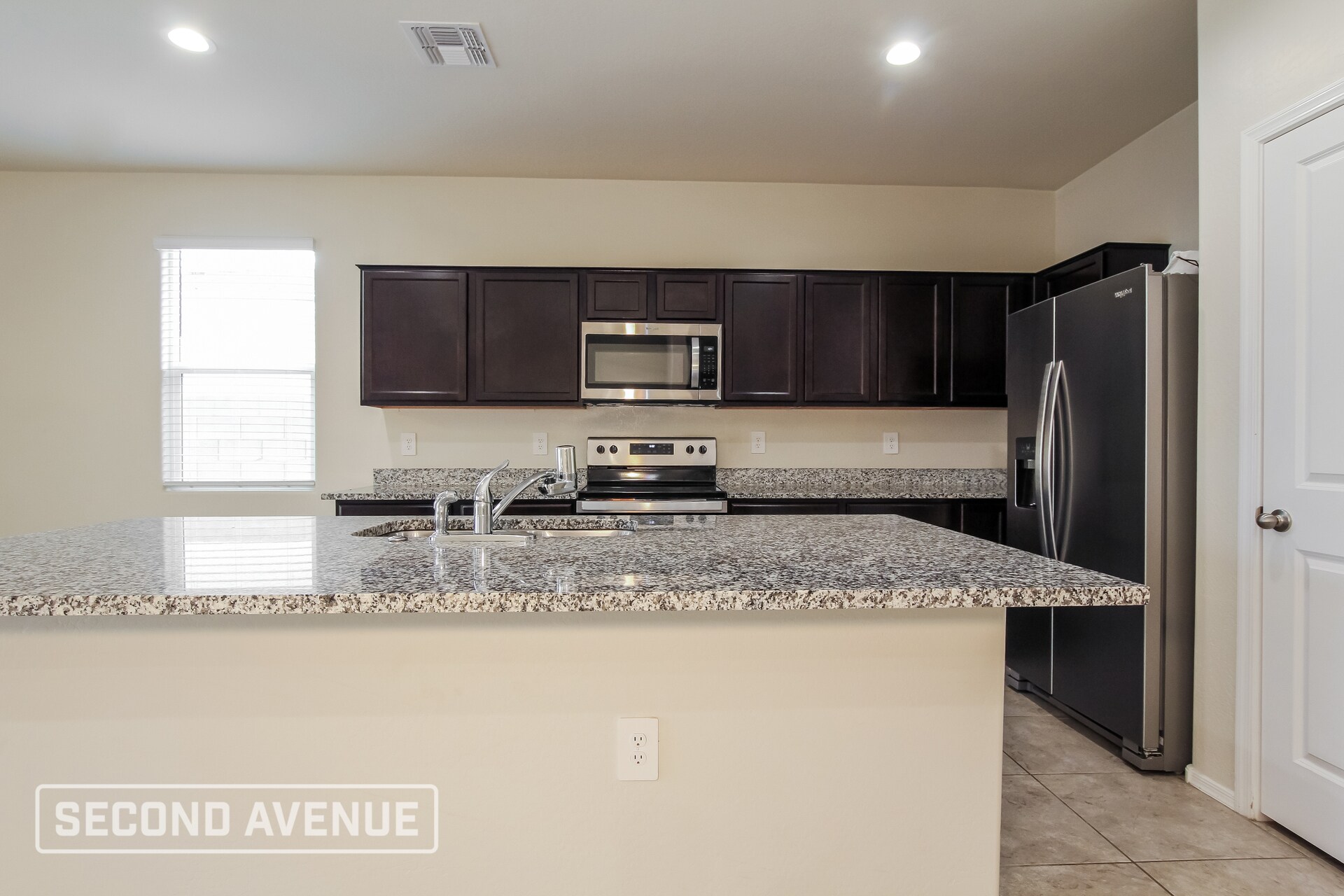 Building Photo - 18349 W Faye Way