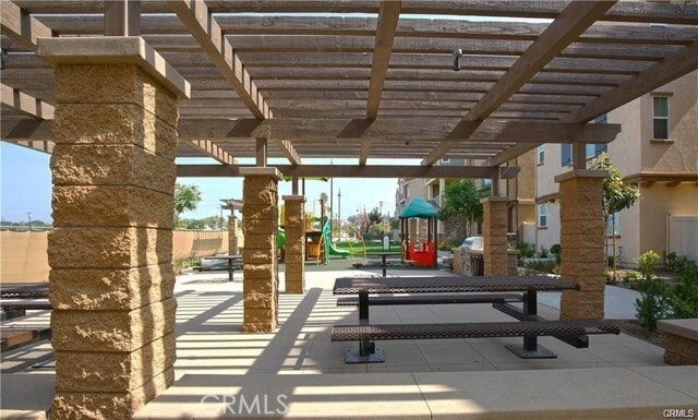 Building Photo - 710 Banyan Wy