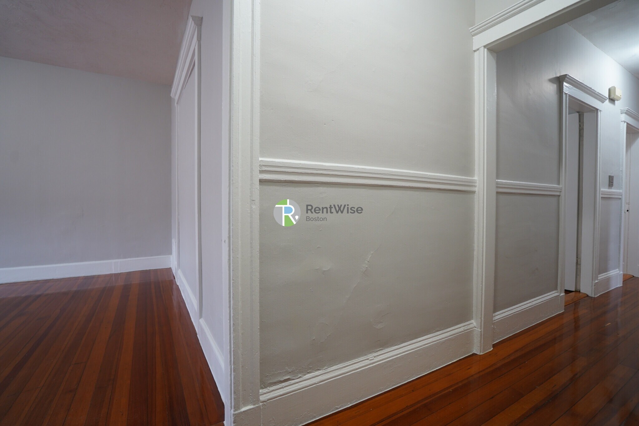 Building Photo - 19 Roseclair St