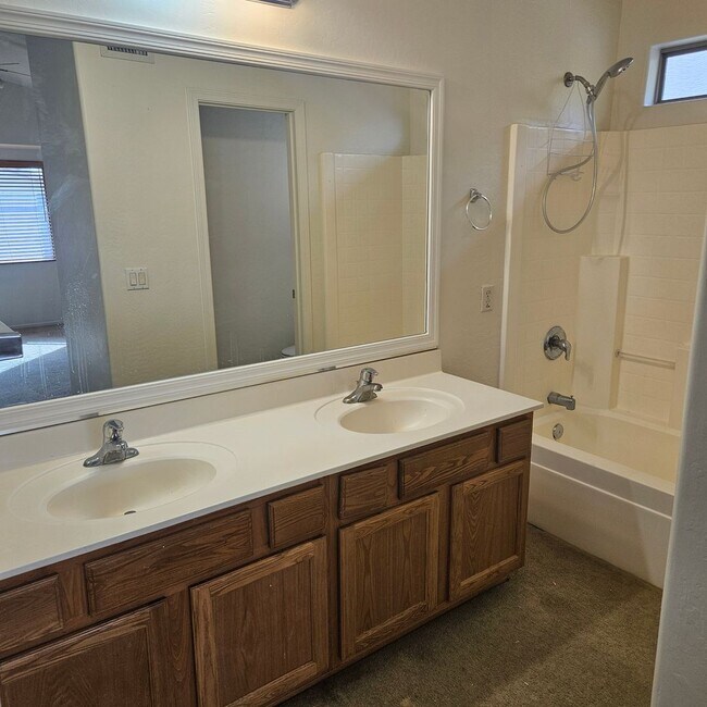 Building Photo - Home For Rent- Sunset Vista