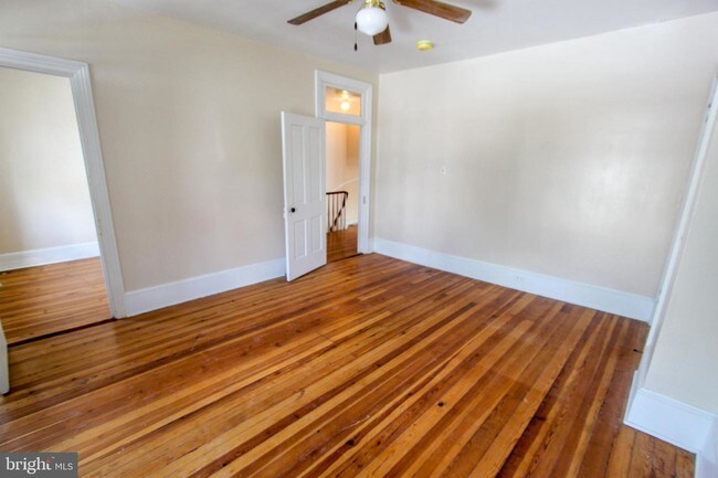 Building Photo - 315 W Martin St