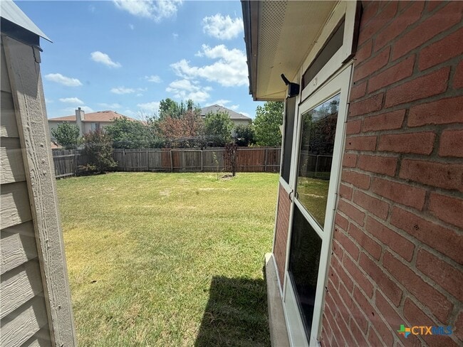 Building Photo - 212 Lottie Ln