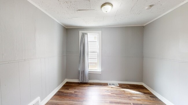 Building Photo - 3523 Walton Ave