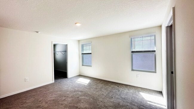 Building Photo - 2926 Rock Sound St