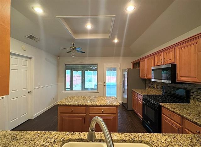 Building Photo - 866 Sonora Ln